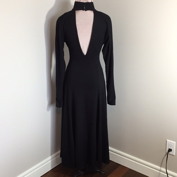 VINTAGE High neck open back dress - Picture 2 of 6